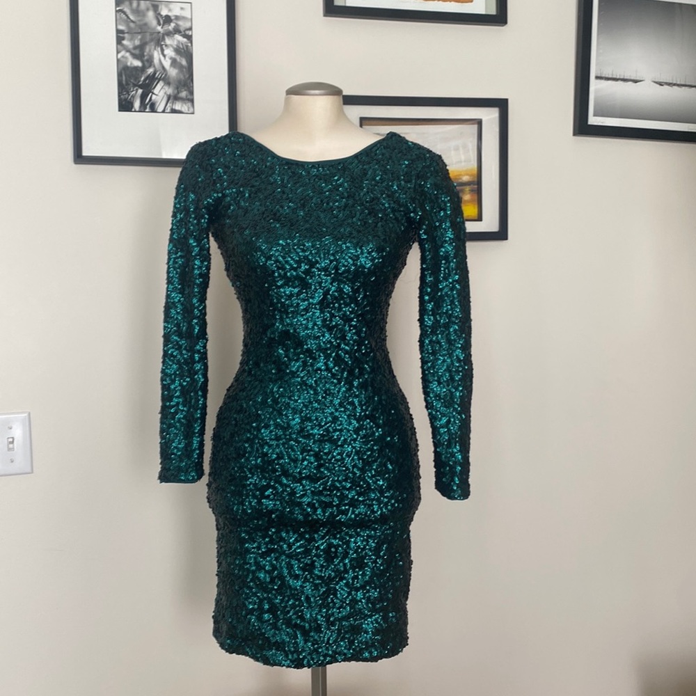 H&M Sequins Dress, low back ✨Size 4